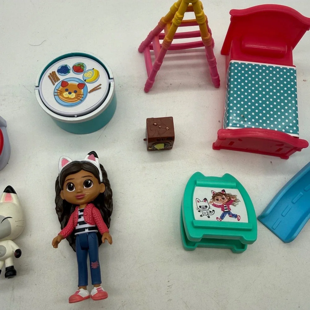 Gabby's Dollhouse Toy Lot Gabby Pandy Paws Figures Furniture Accessories Bed